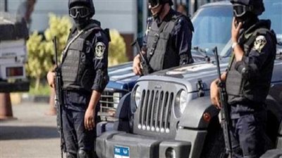 الأمن يكشف ملابسات فيديو اعتداء شرطي وزوجته على أحد الأشخاص