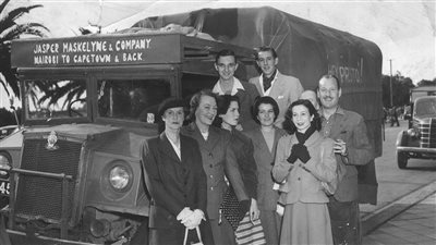 قصة الساحر الذي أخفى الجيش البريطاني عن أعين الألمان بالحرب العالمية الثانية