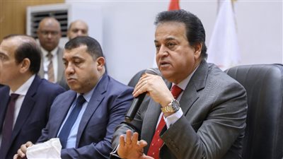 وزير الصحة يشهد القرعة العلنية لاختيار أعضاء البعثة الطبية المصرية للحج
