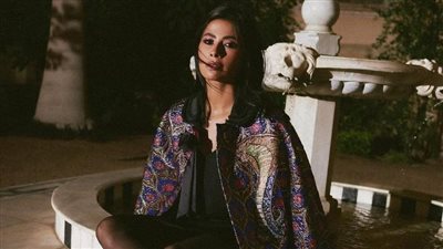 في البانيو.. جلسة تصوير جديدة لـ«روبي» (صور)