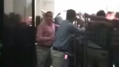 بالصور.. خناقات بين ملاك مشروع دجلة بالمز وموظفي معمار المرشدي