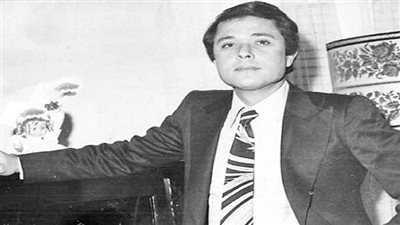 بسبب هذا المشهد.. محمود عبدالعزيز رفض فيلم 