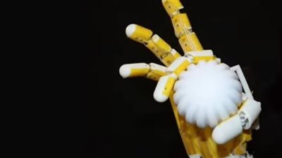علماء يطورون حاسة اللمس لدى الروبوتات