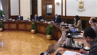 رئيس الوزراء يتابع موقف تنفيذ بروتوكولات التعاون بين وزارة الإسكان والهيئة الهندسية