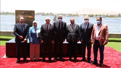 محافظ الأقصر يضع حجر أساس مشروع فورسيزونز.. وهشام طلعت مصطفى: بدء تشغيل الفندق نهاية 2024