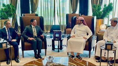 الرئيس التنفيذي لهيئة الاستثمار يلتقي رئيس غرفة التجارة والصناعة القطرية لبحث سبل زيادة الاستثمارات القطرية في مصر