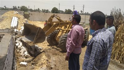حملات موسعة لإزالة التعديات بالبناء المخالف على الأراضي الزراعية وأملاك الدولة بالمنيا 