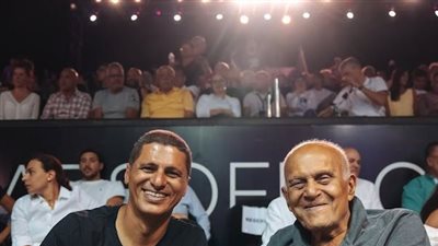 عمرو منسي يهنئ ابطال بطولة الجونةً الدولية للاسكواش 