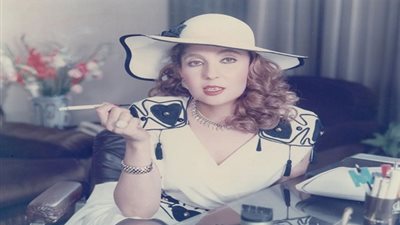 بعد أكثر من نصف قرن.. نادية الجندي تكشف سر لقب نجمة الجماهير (فيديو)