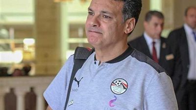 إيهاب جلال يودع اللاعبين ويرفض العودة بعد الخسارة برباعية من كوريا الجنوبية 
