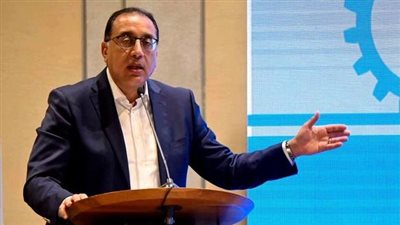 رئيس الوزراء يطلق استراتيجية تنمية صناعة السيارات من المنطقة الاقتصادية بشرق بورسعيد