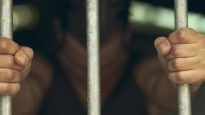 حذرها ولم تستجب فقتلها.. تخلص شاب من شقيقته ذبحًا بالجيزة 