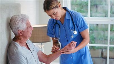 أكاديمية التمريض الخاصة.. النقابة تُحذر من الكيانات الوهمية 