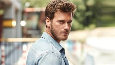 أول صورة لنجل النجم التركي الشهير 