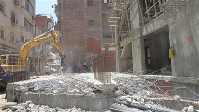 إزالة فورية لمبنى مخالف بشبين الكوم ومصادرة مواد البناء 