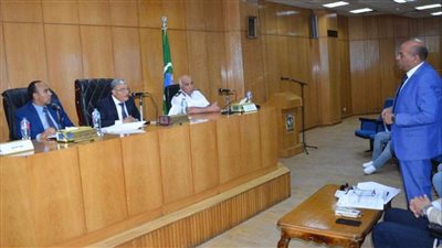 محافظ المنيا يوجه بتخصيص 9 أتوبيسات لنقل طلاب الثانوية العامة