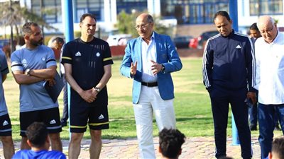 سموحة يحفز لاعبيه قبل مواجهة الاهلي.. وبسيوني مستمر 