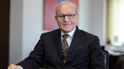 ثاني أغنى ملياردير عربي ينسحب من الحياة العامة