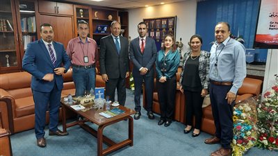 مصر للطيران للخدمات الأرضية تستقبل وفدا من طيران الإمارات