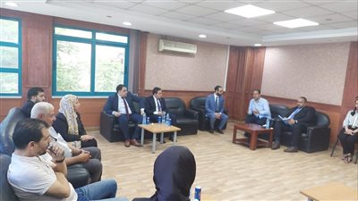 وفد تنسيقية شباب الأحزاب والسياسيين يلتقي رئيس الهيئة العامة لقصور الثقافة