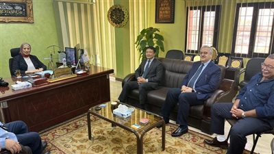 الإسكان: افتتاح مصنع مركبات بخليج السويس وإنشاء 1926 شقة بسور مجرى العيون