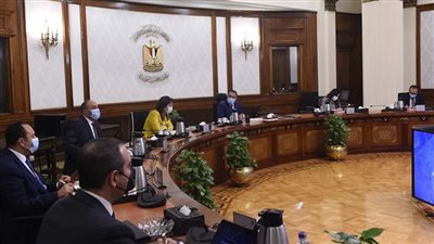 رئيس الوزراء يتابع الموقف التنفيذي للمشروعات الاستثمارية لصندوق مصر السيادي
