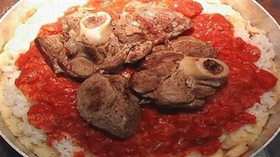 بعد وصفها بالفتنة.. طبيب شهير يوجه تحذيرًا مهمًا بشأن تناول الفتة 