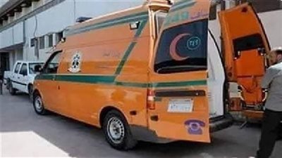 كان يلعب.. سيارة نقل تدهس طفلًا أمام منزل أسرته بسوهاج