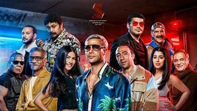 ظهور نادر لـ«زوجة» محمد إمام في العرض الخاص لـ«عمهم» (صور)