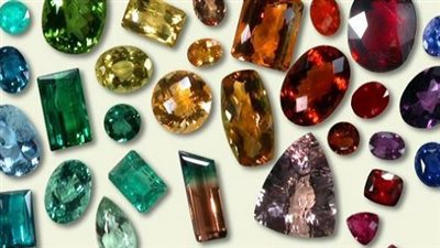 أنواع الأحجار الكريمة والفوائد الصحية المذهلة لها