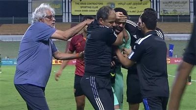 عبد المنصف يتدخل لإقناع أحمد يحيي بالتراجع عن قرار الإعتزال 