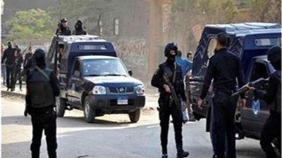 الداخلية تداهم 16 عنصرا شديدي الخطورة داخل مزرعة دواجن بالقليوبية
