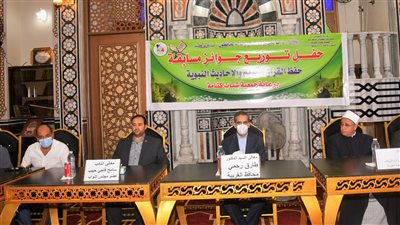 محافظ الغربية يكرم 146 من حفظة القرآن الكريم بقرية كتامة في بسيون