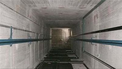 بسبب الأسانسير.. تفاصيل مأساوية في مصرع طفل بعمارة في جمصة 