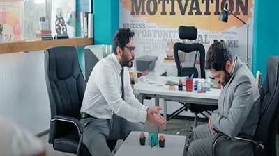 تامر حسني ينافس نفسه في 