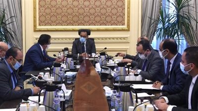 رئيس الوزراء يعقد اجتماعا لبحث المشكلات التي تواجه مركز 57357 لعلاج سرطان الأطفال بمدينة طنطا