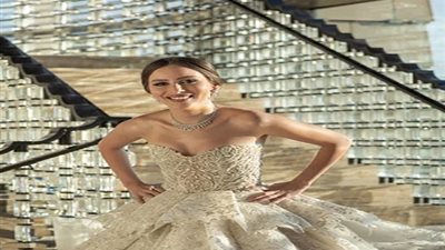 جميلة عوض تثير عاصفة من الجدل بسبب فستان الزفاف