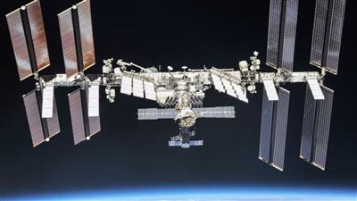 لماذا تخطط ناسا لتحطيم أكبر محطة فضائية؟
