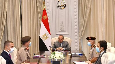 السيسي يوجه بإنشاء أكبر مجمع صناعى للبولي إثيلين في الشرق الأوسط 