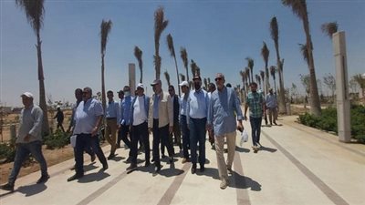 وزير الإسكان يوجه بالإسراع فى معدلات تنفيذ الحدائق المركزية بالعاصمة الإدارية