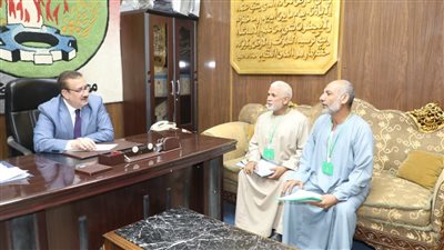 محافظ المنوفية يبحث شكاوي المواطنين ويتخذ اجراءات عاجلة.. اعرف التفاصيل