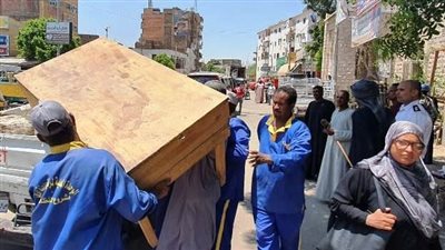  رفع 55 حالة إشغال و50 طن من التراكمات والمخلفات والأتربة بإدفو