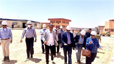 نائب وزير الإسكان يكشف الموقف التنفيذي لمشروعات المرافق بمدينة 6 أكتوبر (صور)