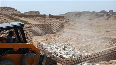 إزالة 7 حالات تعد بمساحة 1663 مترًا ورفع 78 حالة إشغال بأسوان