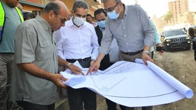 محافظ الغربية يتفقد أعمال الرصف والتطوير بالمحلة الكبرى وسمنود