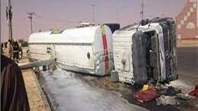 إصابة شخصين فى انقلاب سيارة مواد بترولية على طريق المنصورة - جمصة