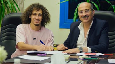 رسميا سموحة يضم أحمد عبد الحي ثلاث مواسم