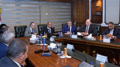 الفريق محمد عباس وزير الطيران: المرحلة القادمة تتطلب مزيدا من الجهد والعطاء