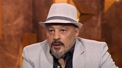 صناع «الضاحك الباكي» يكشفون لـ«النبأ»: لا يرصد قصة حياة نجيب الريحاني فقط.. ويعرض أبرز الأحداث التاريخية في التسعينيات