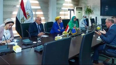 وزيرة البيئة تلتقى سفير أستراليا بالقاهرة بعد انتهاء فترة عمله فى مصر